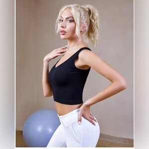 NWT Lemonsky Women’s Crop Top Large Black Ribbed Seamless Stretch V Neck Shirt